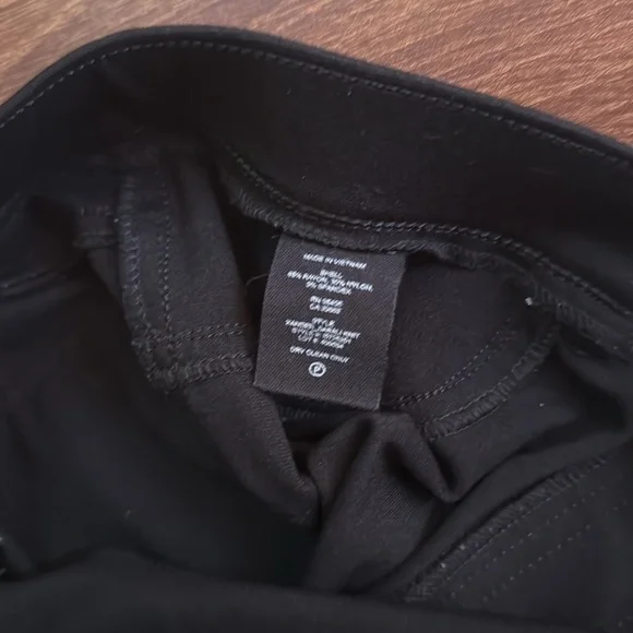 Theory Black Pull On Pants Size Medium - Picture 4 of 7